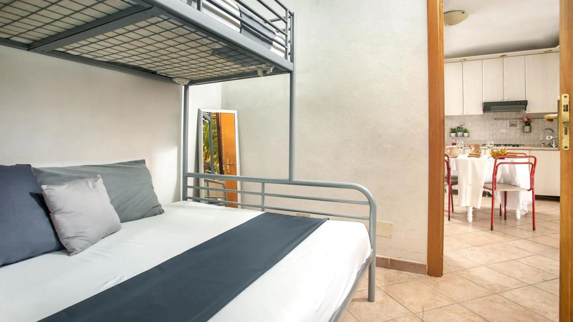 Appartement Casa Vacanza Lory Santa Teresa Gallura Italië